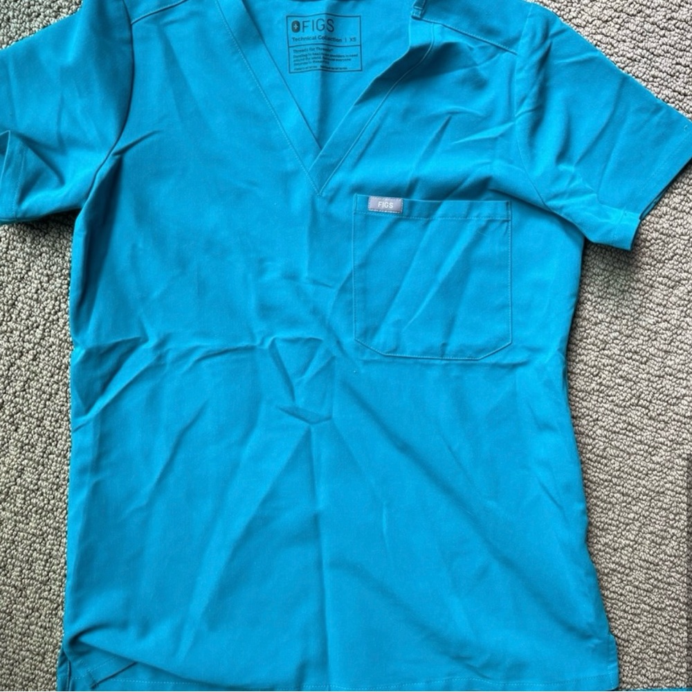 Teal FIGS: S skinny pant, XS Catarina one pocket top